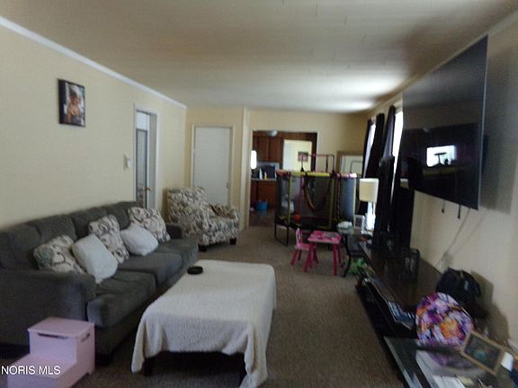 3rd image of 1734 Pool St