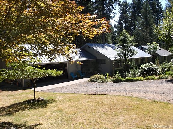 2nd image of 141 E Twanoh Hts S