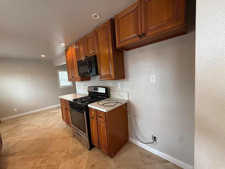 13439 Marlette Dr — Photo 8