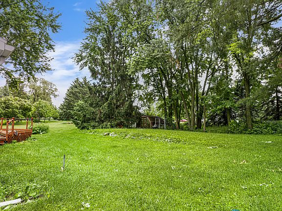 4th image of 2579 King Dr