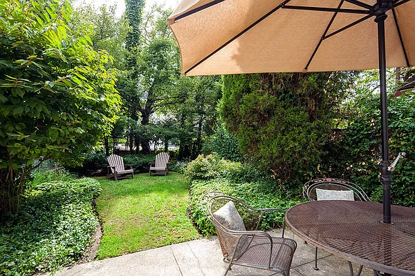 Sold by Corcoran | media 3