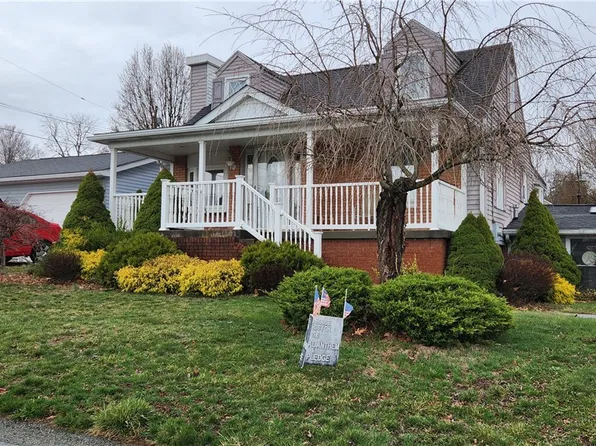 314 W Blake Ave, Connellsville, PA 15425