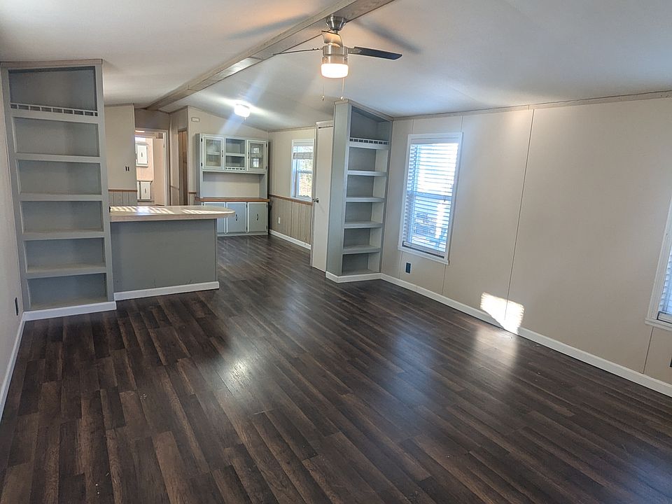 1st image of 125 Arapaho Dr