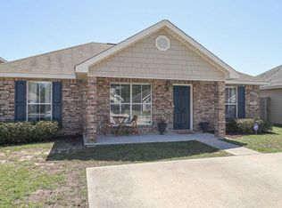 5 Periwinkle Ln, Long Beach, MS 39560