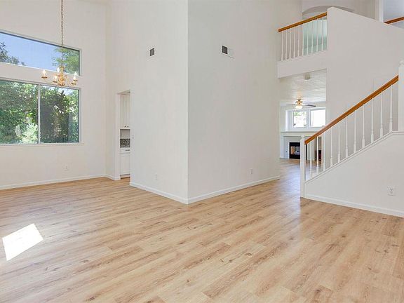 3rd image of 1227 Caricia Dr