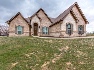 815 County Road 3355, Paradise, TX 76073