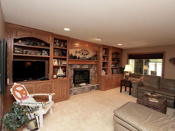 3rd image of 20540 Breakwater Dr