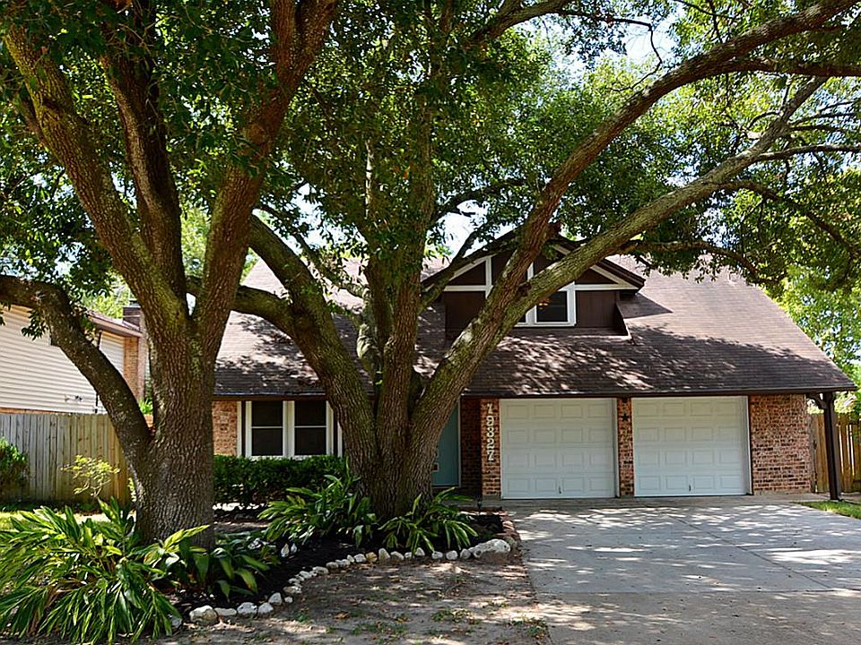 1st image of 19327 Leafwood Ln