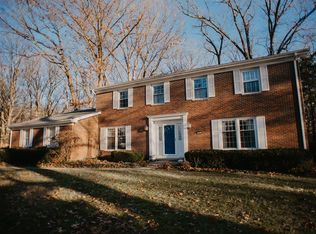 42 Lakeshore Dr, Danville, IL