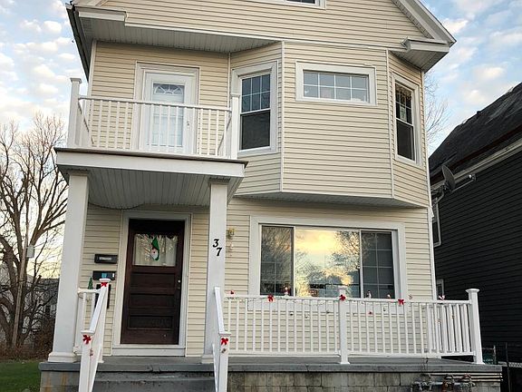 2nd image of 37 Holland Pl Lowr #