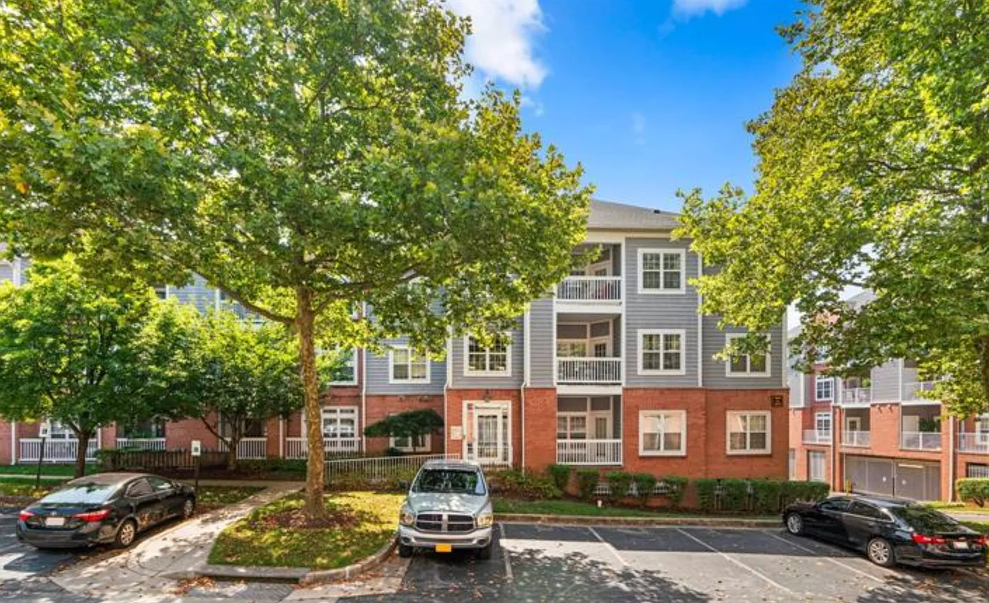 2 bed, 1141 sqft, $2,350 — Photo 4