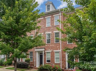 9444 Kings Parade Blvd, Charlotte, NC 28273