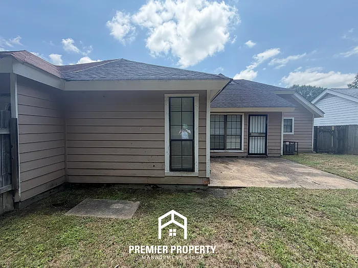 6934 Tobin Dr — Photo 15