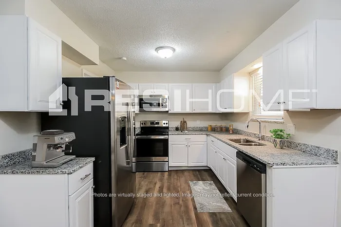 4 bed, 2.0 bath, 1800 sqft, $1,795 — Photo 2