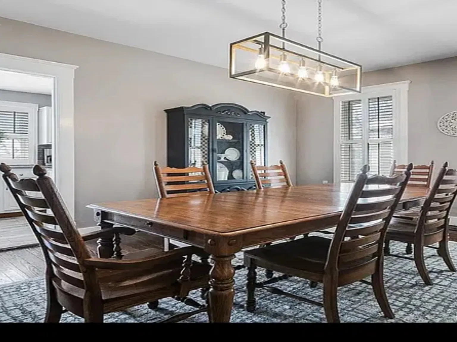 3 bed, 2020 sqft, $1,900 — Photo 3