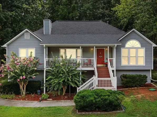 40 Yellowstone Ln, Powder Springs, GA 30127