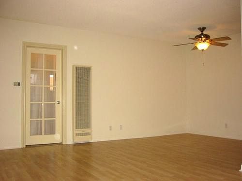 2nd image of 1234 11th St APT 8