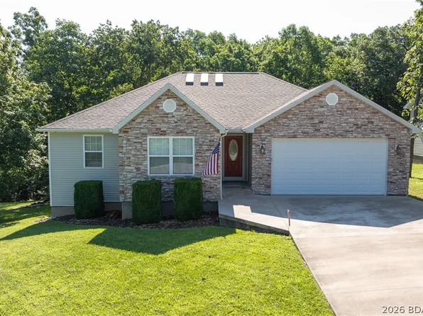 918 Cherokee Rd, Lake Ozark, MO 65049