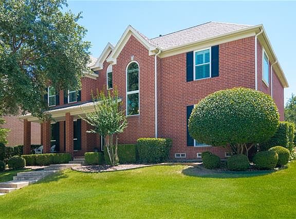 3rd image of 2320 Southern Oak Dr