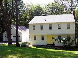 8 Ridgewood Dr, Old Saybrook, CT 06475