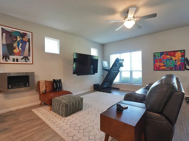 5501 Charles Merle Dr #B — Photo 9