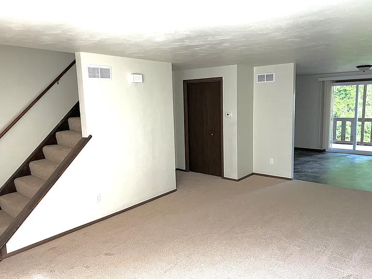 60 Soltis Dr — Photo 6