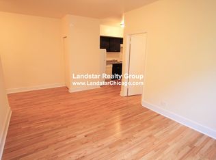 1530 N Kedzie Ave APT 1B, Chicago, IL 60651