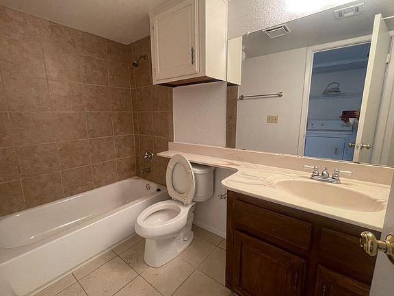 3rd image of 461 W Holmes Ave Unit 324