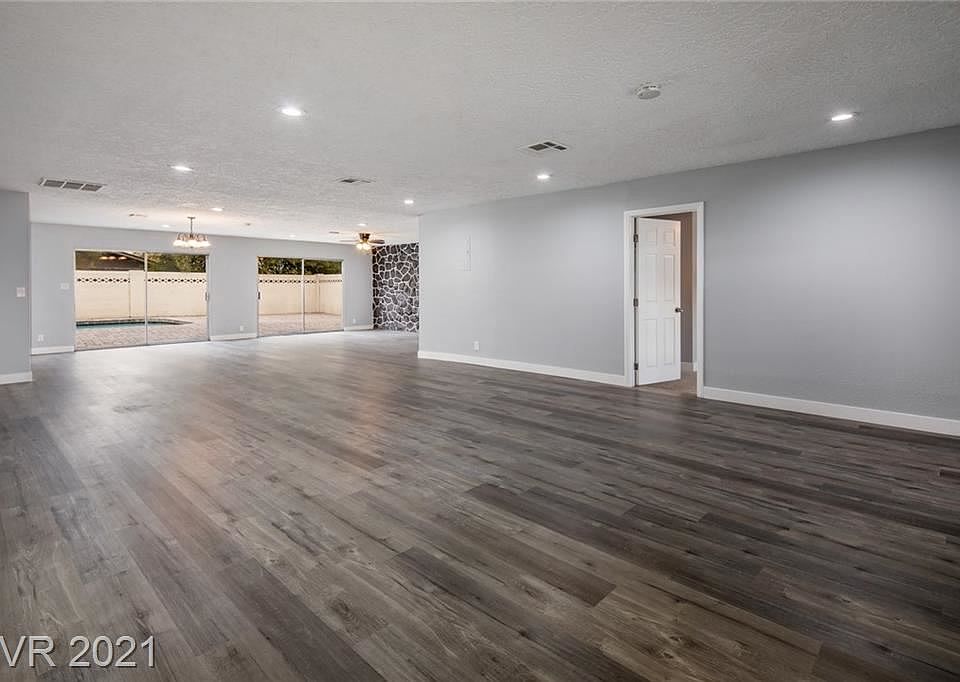 1st image of 2213 Isabelle Ave
