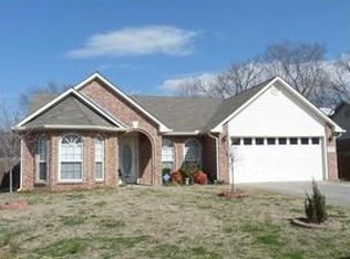 501 Chateau Dr, Fort Smith, AR 72908