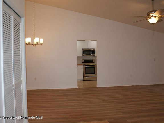 5th image of 7445 Crestwood Dr
