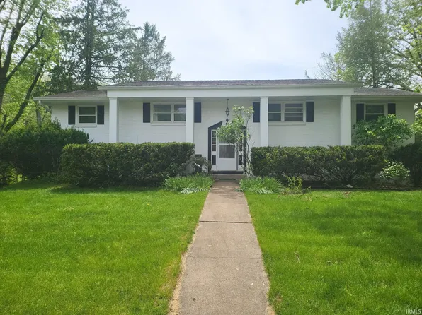 2402 E Rock Creek Dr, Bloomington, IN 47401