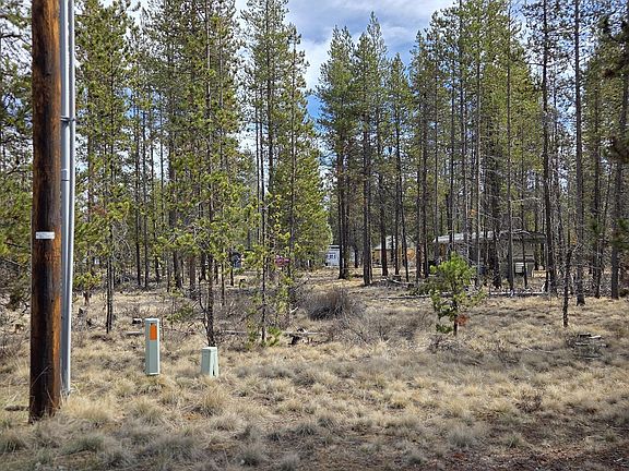 3rd image of 16555 Fawn Ct