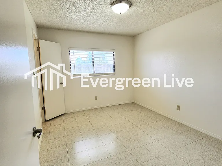 2223 Zia Ct — Photo 16