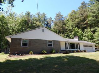 63 Forest Hills Dr, Elmira, NY