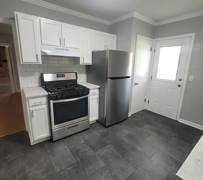 179 Richard Ave