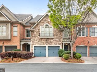 5452 Wentworth St, Sandy Springs, GA 30342