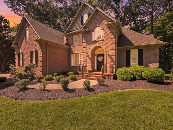 20143 W Magnolia Ct, Smithfield, VA 23430