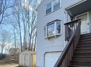 385 Pond St, Bridgeport, CT 06606