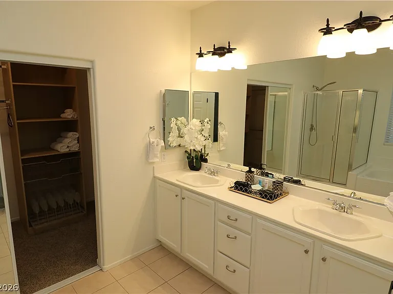 1417 Danielle Rebecca Ave — Photo 18