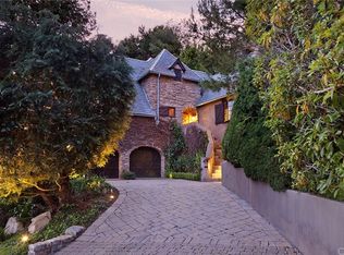 1864 Upper Rim Rock Rd, Laguna Beach, CA 92651