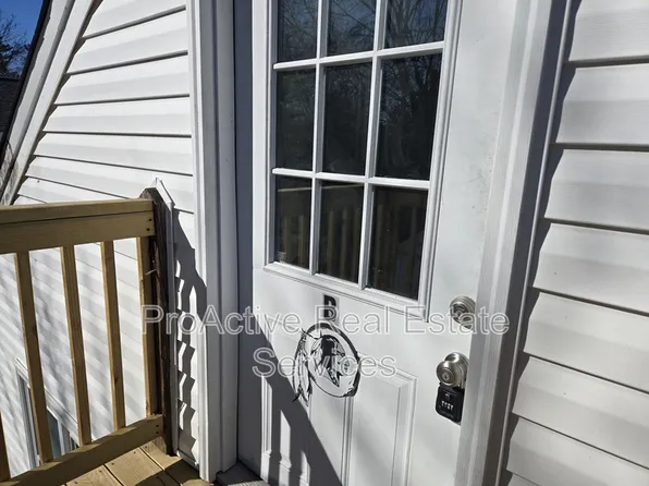 3625 S Warwick Cir, Norfolk, VA 23513