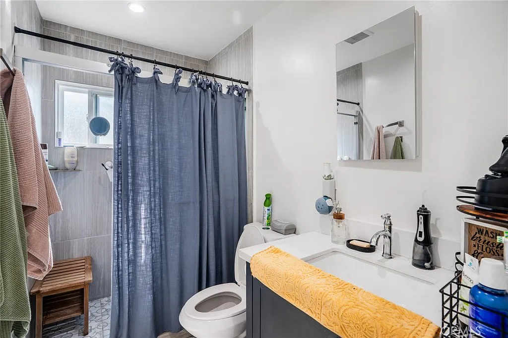 3 bed, 1400 sqft, $3,400 — Photo 3