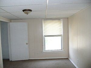 5th image of 1421 11th Ave