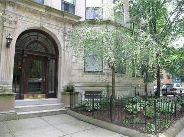 87 Mason Brownstone