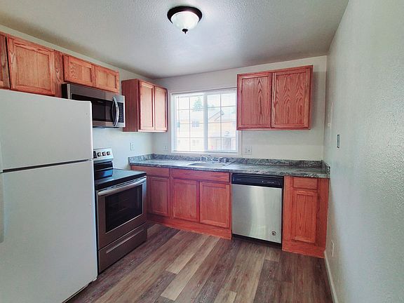 4th image of 2703 S 258th Pl APT C