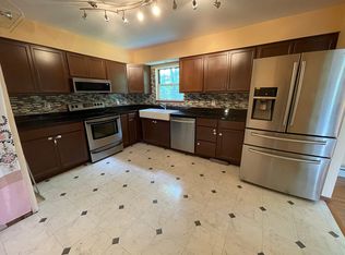 257 Lake Rd, Salisbury Mills, NY 12577