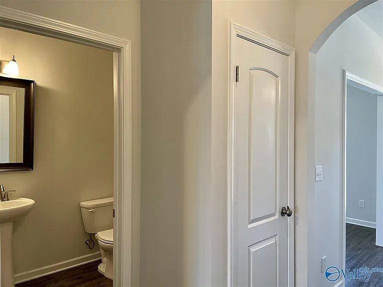 7305 Kendama Ct — Photo 11