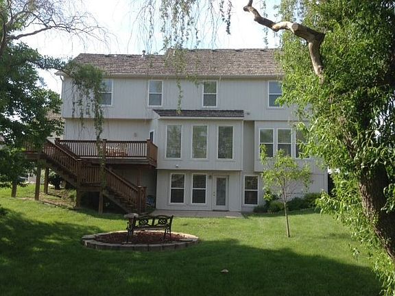 4th image of 1213 Huntington Dr