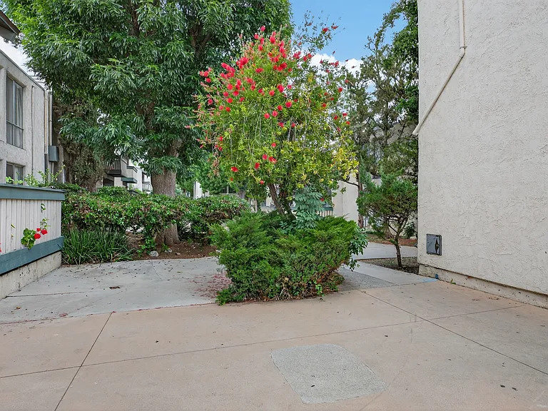 8601 International Ave #119 — Photo 39